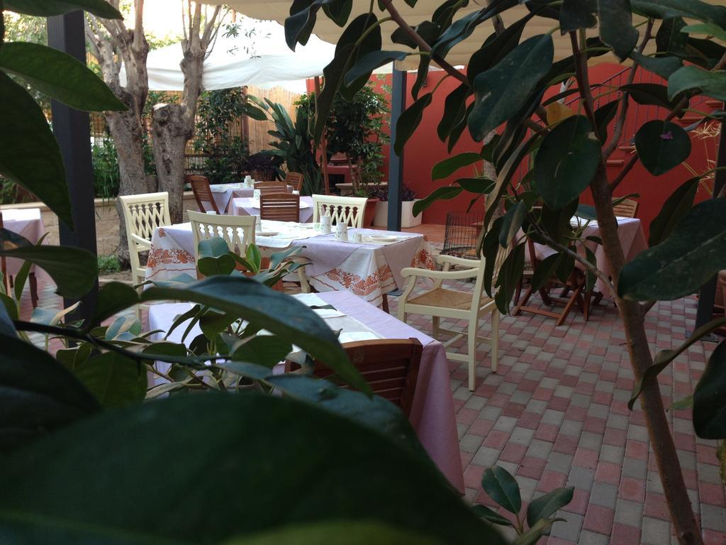 Locanda Degli Artisti Tortolì Buitenkant foto