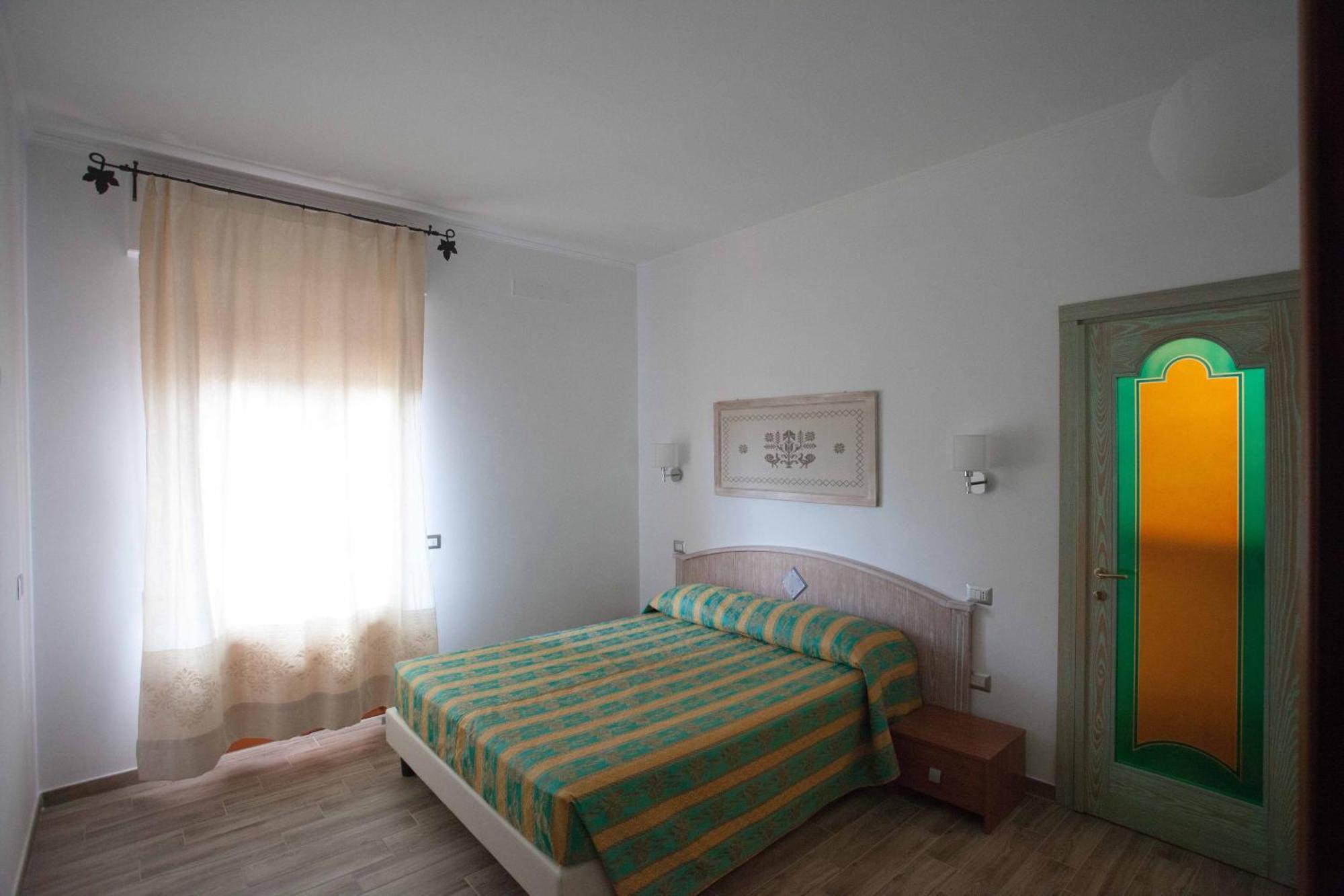 Locanda Degli Artisti Tortolì Buitenkant foto