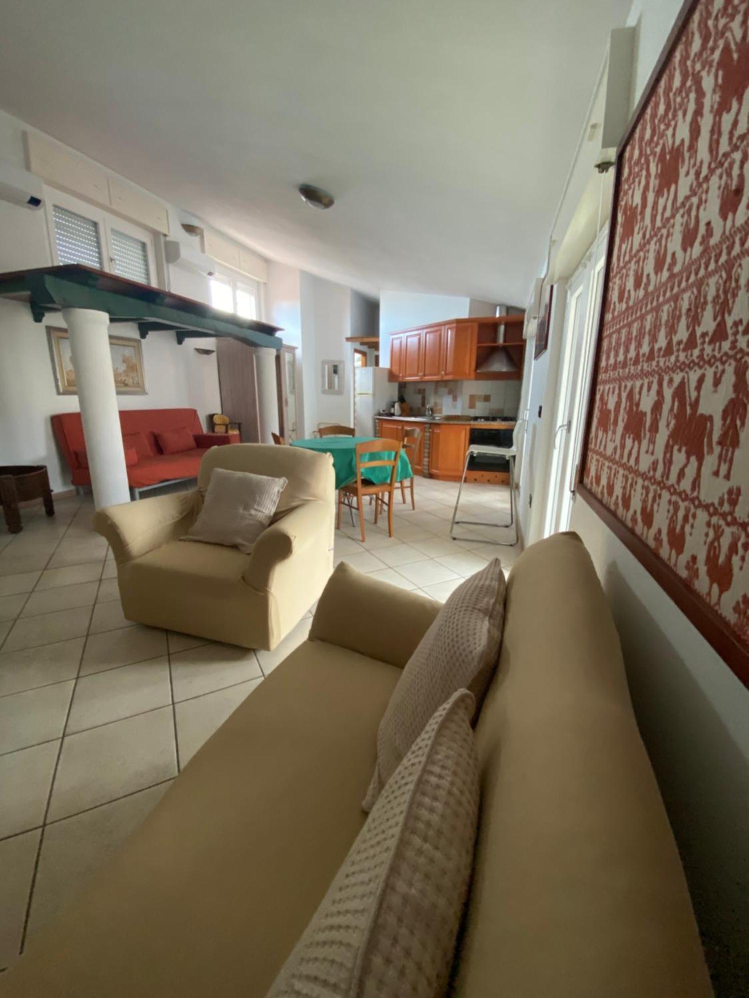 Locanda Degli Artisti Tortolì Buitenkant foto