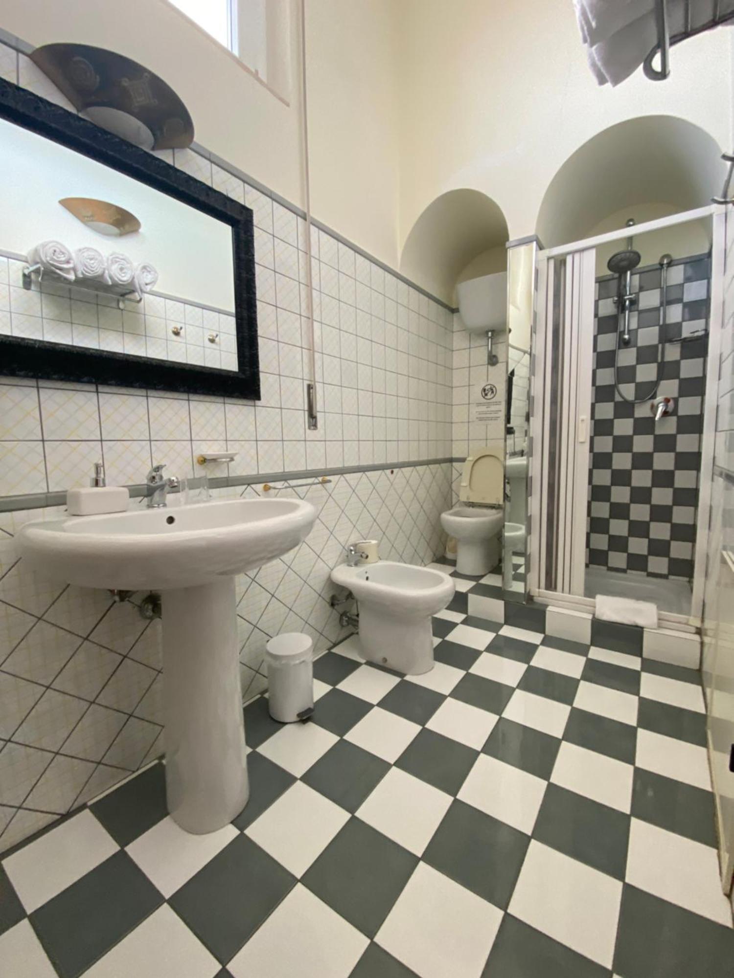Locanda Degli Artisti Tortolì Buitenkant foto