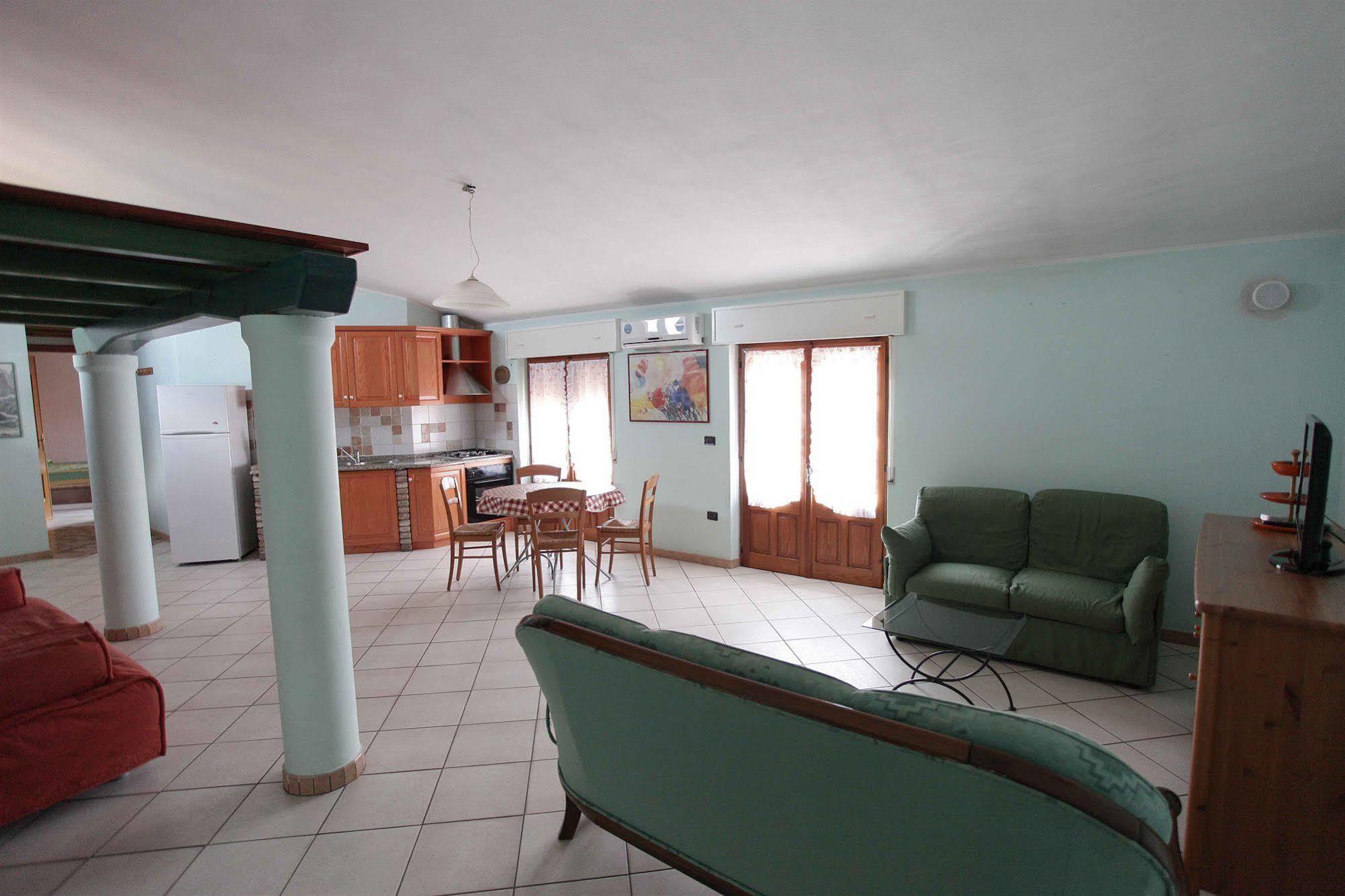 Locanda Degli Artisti Tortolì Buitenkant foto