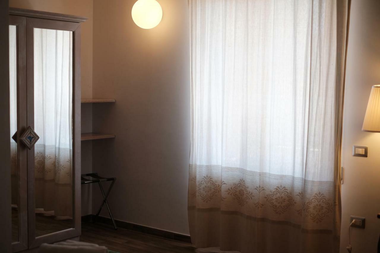 Locanda Degli Artisti Tortolì Buitenkant foto